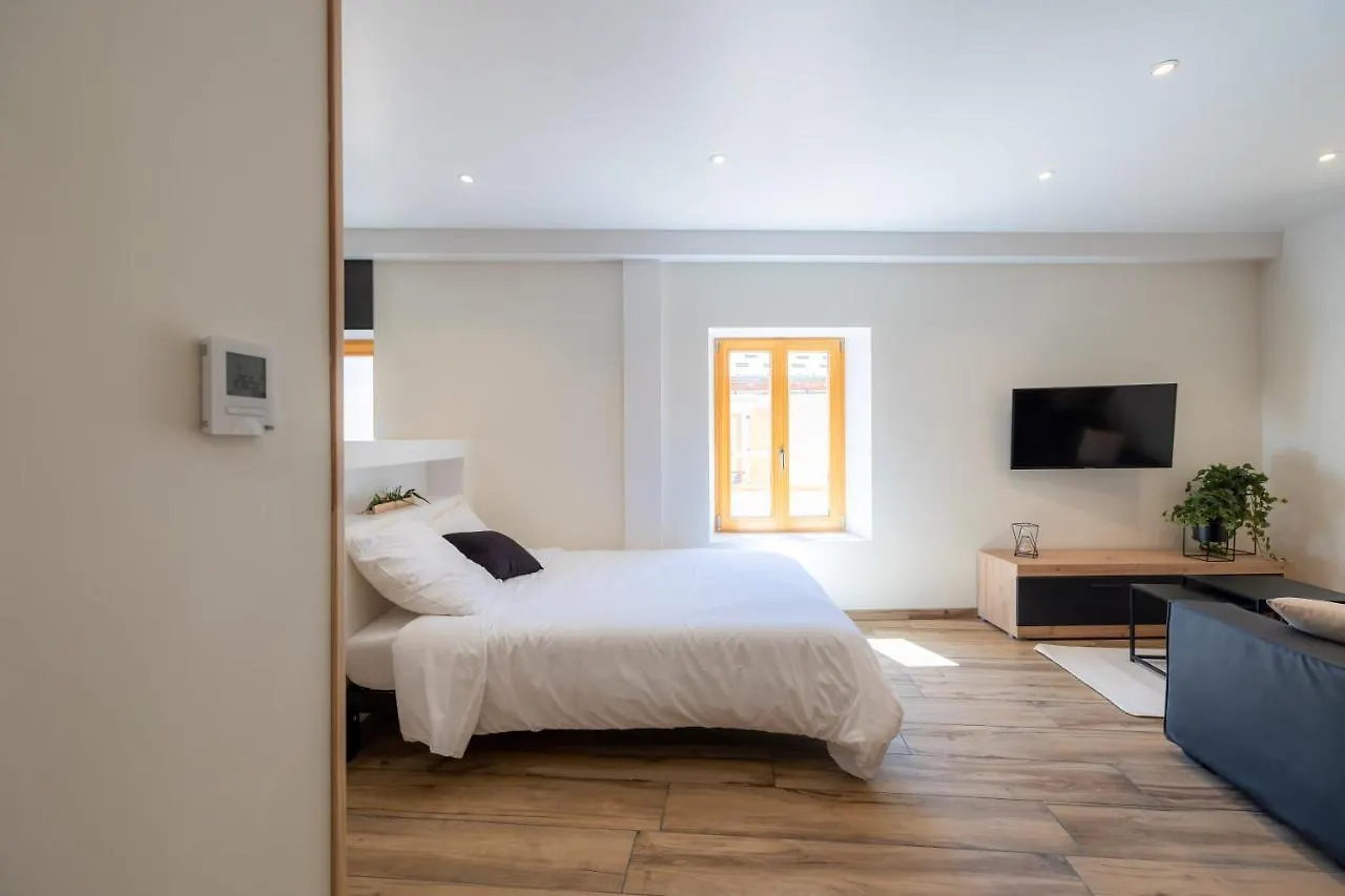 Appartement Superbe Loft Balneo Hammam #5 à Embrun
